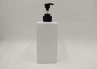 Le cosmétique en plastique de couleur de shampooing blanc de mousse met des matériaux en bouteille d'ANIMAL FAMILIER avec la pompe de lotion