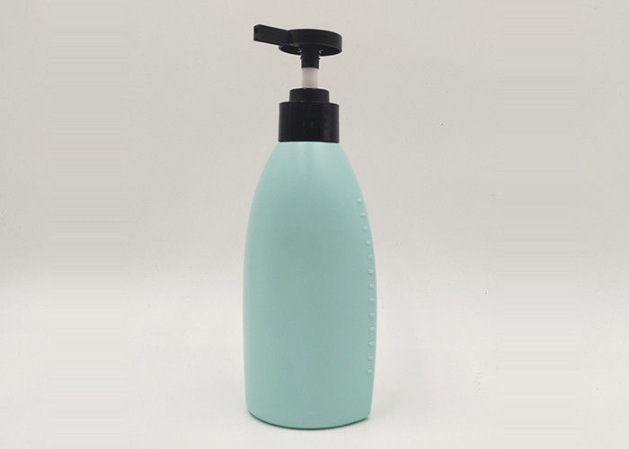 Le plastique de HDPE de gel de douche de shampooing met le type en bouteille de chapeau de dessus de Filp facile à utiliser